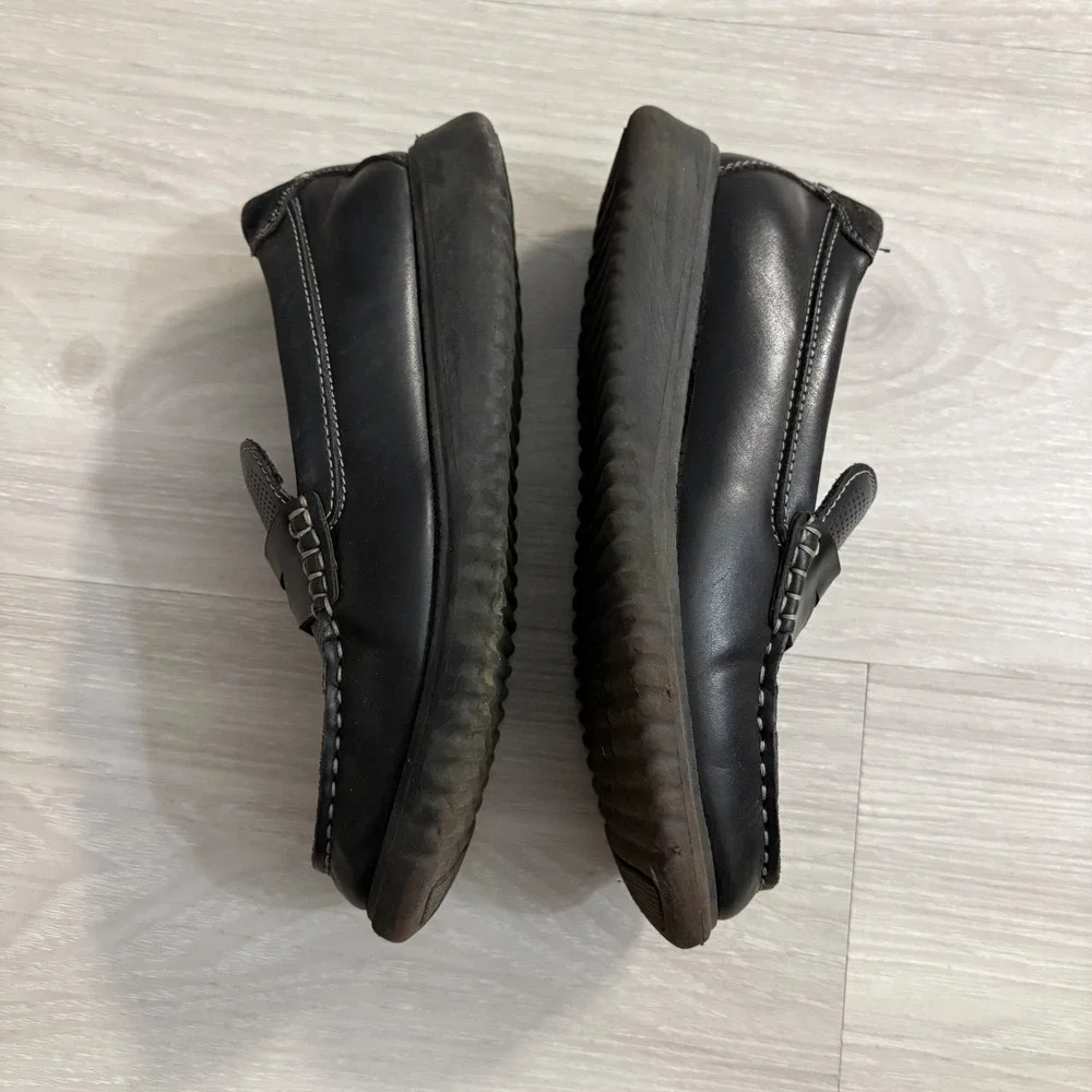 Sebago Shoes Kids Black Penny Loafers Perforated Slip On Dress Lug Sole Size 4
